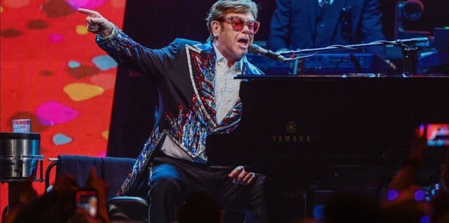 Sir Elton John dio su ultimo concierto y millones lo despiden