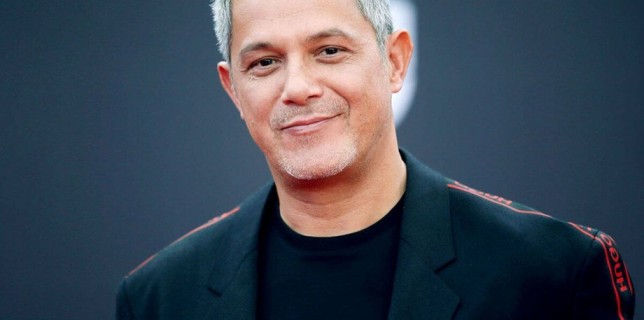 Alejandro Sanz sera honrado con el Premio Billboard Trayectoria Artiistica