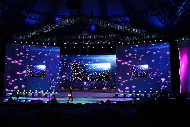 led concierto estadio