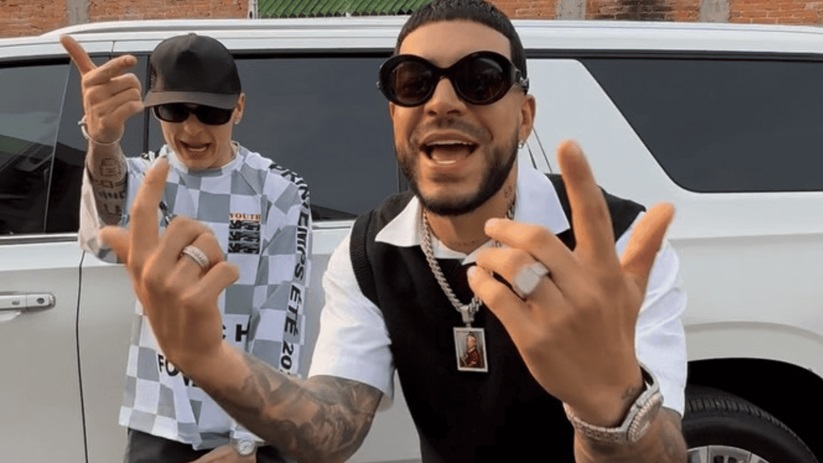 Ryan Castro lanza un trio junto a Peso pluma