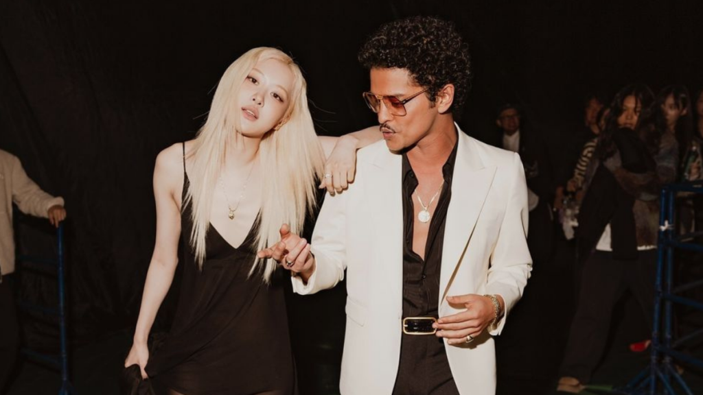 ROSÉ y Bruno Mars dominan 2025: “APT.” fue el sencillo global más vendido, según IFPI