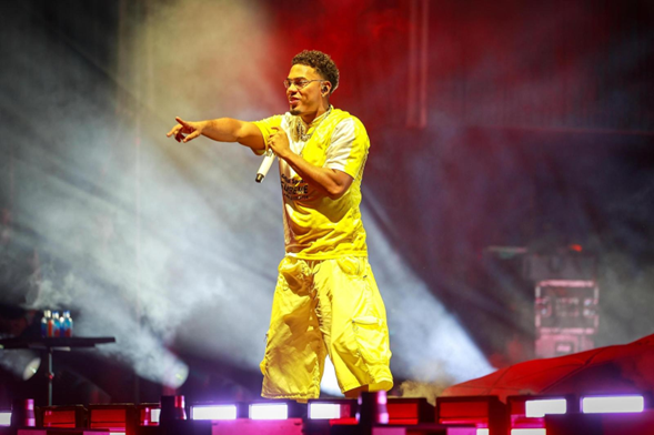 Myke Towers estrena