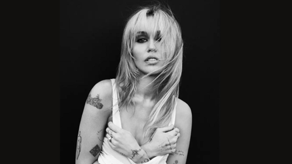 MILEY Cyrus  lanza Bass Persuades